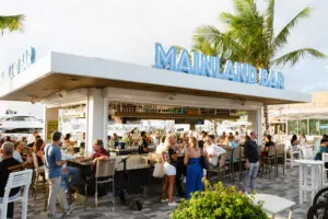Mainland Bar